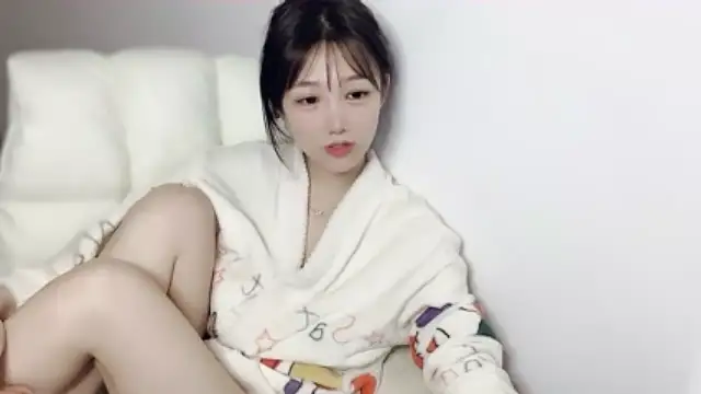 AAAAAWWWW111 naked stripping on cam for live sex video chat