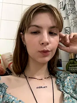 Crazy__Fammes_ naked stripping on cam for live sex video chat