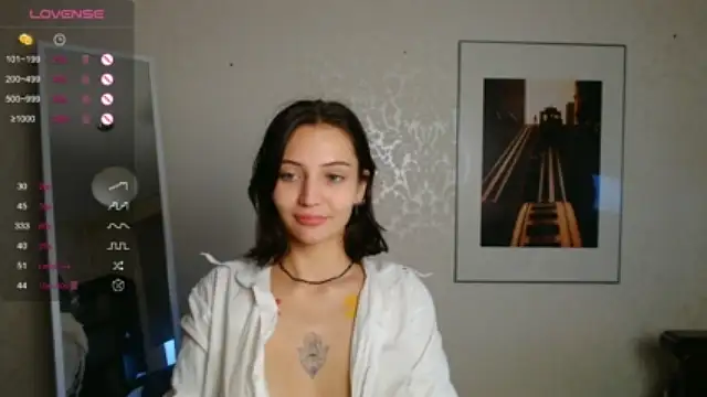 LisaAgain naked stripping on cam for live sex video chat