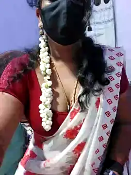lissaa99 naked stripping on cam for live sex video chat