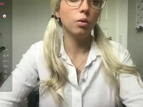 LittleNorwayGirl naked stripping on cam for live sex video chat