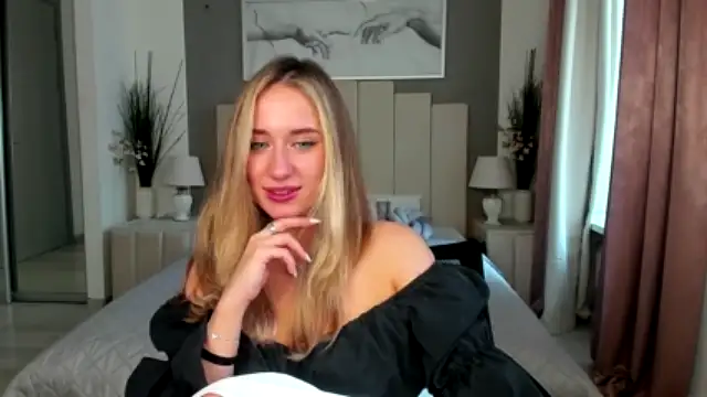 SHERIL_BLOW naked stripping on cam for live sex video chat