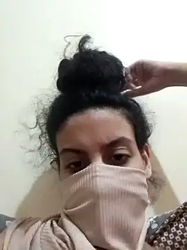 soundouse- naked stripping on cam for live sex video chat