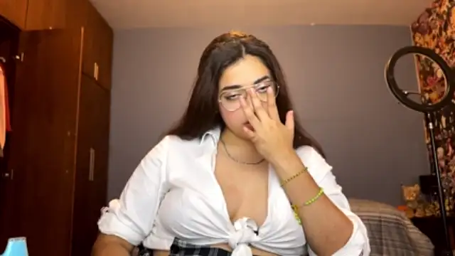 Ales_Kitten naked stripping on cam for live sex video chat
