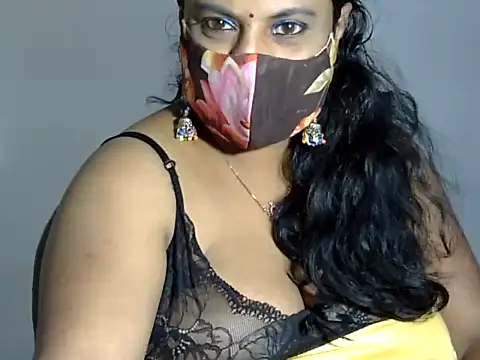Amisha_bhabhi naked stripping on cam for live sex video chat