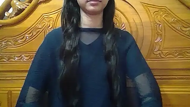 Naylaah naked stripping on cam for live sex video chat