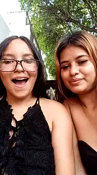 SweetsinKIM naked stripping on cam for live sex video chat