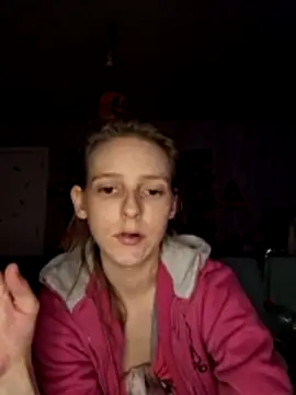 Tinkerlove naked stripping on cam for live sex video chat