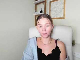 TrishaLust nude on adult cam in her Live Porn Chat