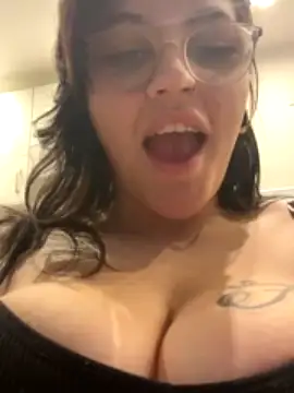 BritishLeona naked stripping on cam for live sex video chat
