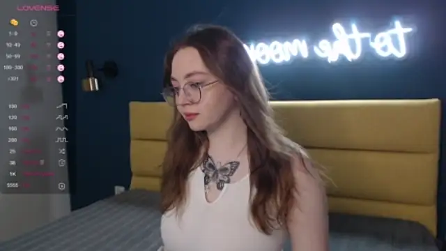Emma_adorablle naked stripping on cam for live sex video chat