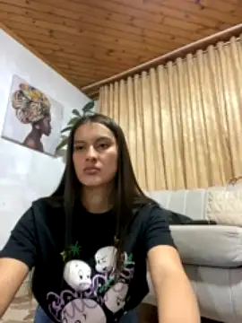 Isabella_ml100 naked stripping on cam for live sex video chat