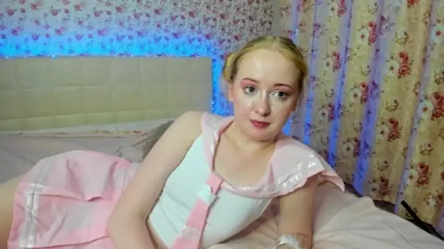 Jenny_bae naked stripping on cam for live sex video chat
