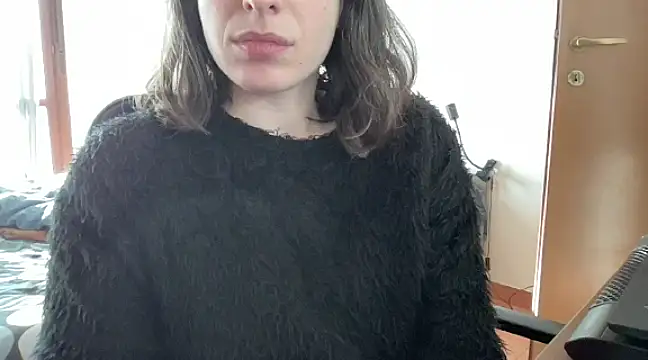 Lady_Winter_ naked stripping on cam for live sex video chat