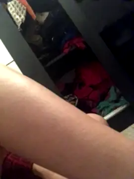 Lwhite1 naked stripping on cam for live sex video chat