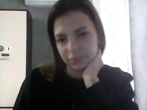 MariannaFireSexy naked stripping on cam for live sex video chat