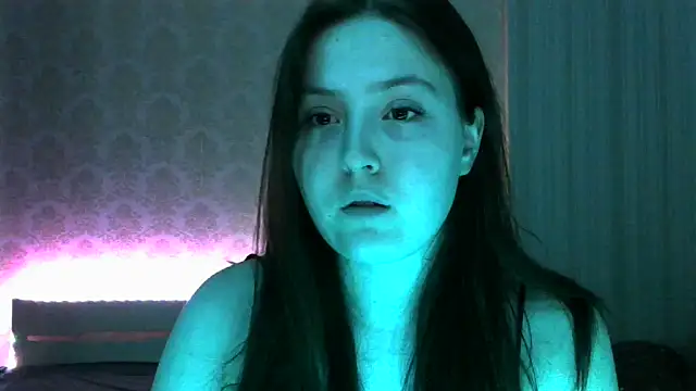 TenderlyBaby naked stripping on cam for live sex video chat