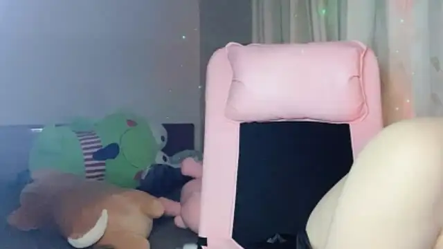 _VietNamEline_ naked stripping on cam for live sex video chat