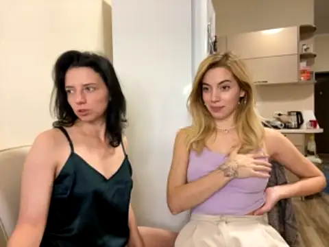 your_future_wife_ naked stripping on cam for live sex video chat