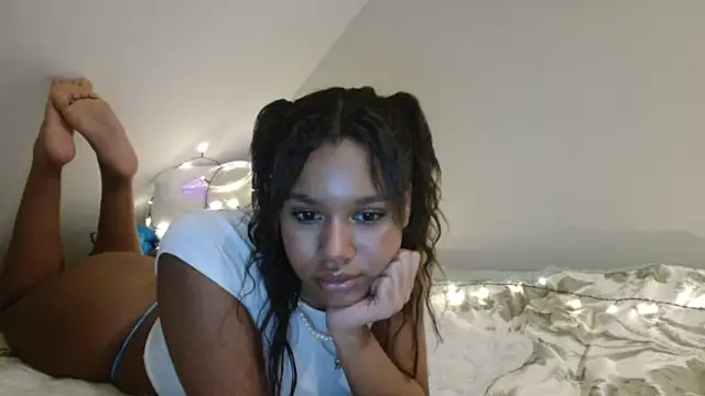 bambigirlxx naked stripping on cam for live sex video chat
