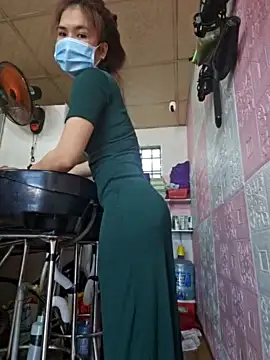 bunny_yummy08 naked stripping on cam for live sex video chat