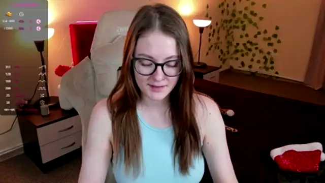 EvaJasttis naked stripping on cam for live sex video chat