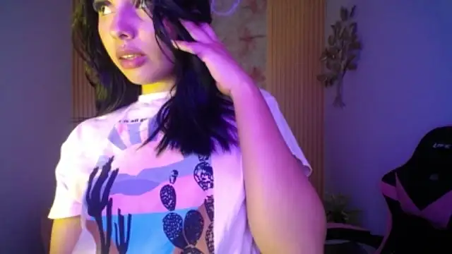 malta_jones naked stripping on cam for live sex video chat