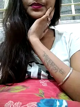 seshichik naked stripping on cam for live sex video chat