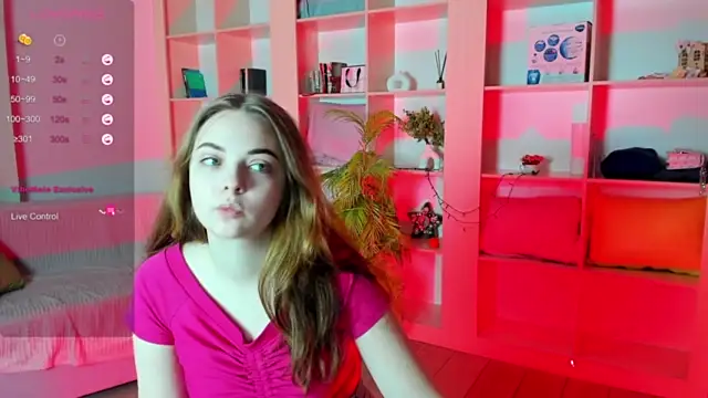 Skylar_Whitee naked stripping on cam for live sex video chat