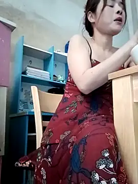 Candy_love2k naked stripping on cam for live sex video chat