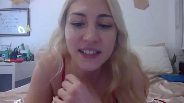 EllaRosexox naked stripping on cam for live sex video chat