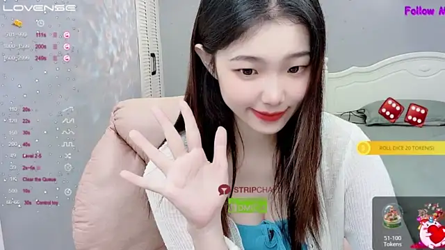 InsYuki_i naked stripping on cam for live sex video chat
