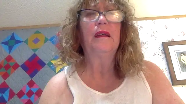 musclebooty70 naked stripping on cam for live sex video chat