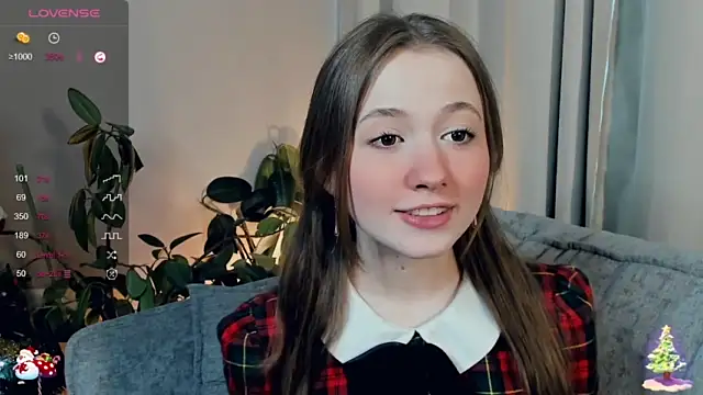 SeaMaid naked stripping on cam for live sex video chat