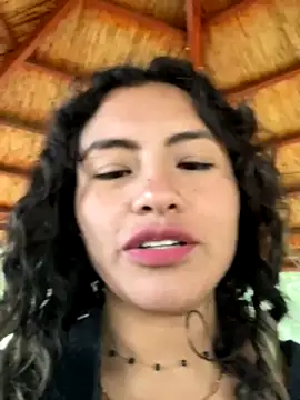 claritarociii naked stripping on cam for live sex video chat
