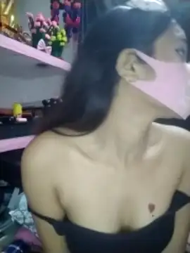Diya-Hot naked stripping on cam for live sex video chat