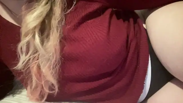 isabellehorny69 naked stripping on cam for live sex video chat