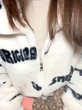 phuongthaoo naked stripping on cam for live sex video chat