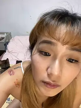 banbiekissme naked stripping on cam for live sex video chat