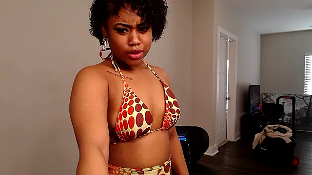 MinaWest naked stripping on cam for live sex video chat