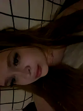 socassie naked stripping on cam for live sex video chat