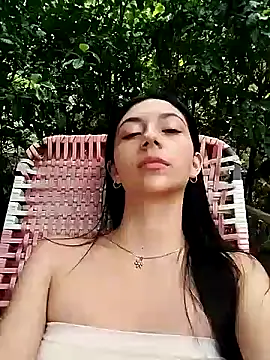 2_Doncellas naked stripping on cam for live sex video chat