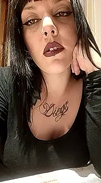 Bulma_Vegeta29 naked stripping on cam for live sex video chat