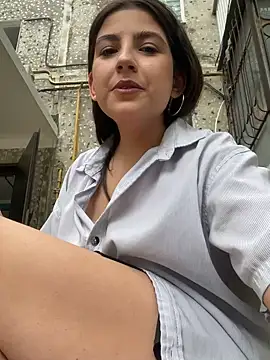 Chloe_in_public naked stripping on cam for live sex video chat