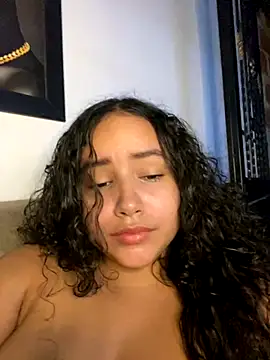 CurlyGirl_1 naked stripping on cam for live sex video chat