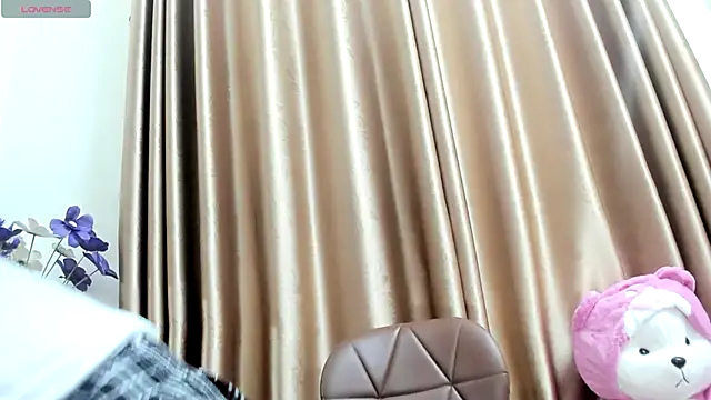 _Hiroko0_ naked stripping on cam for live sex video chat