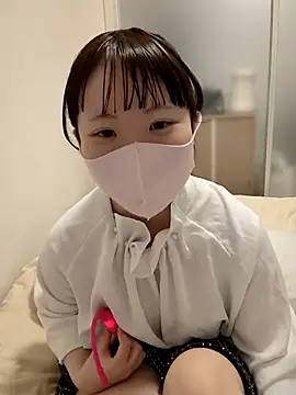 Rei_1110 naked stripping on cam for live sex video chat