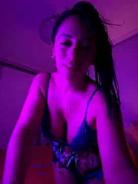 tamara_jay naked stripping on cam for live sex video chat