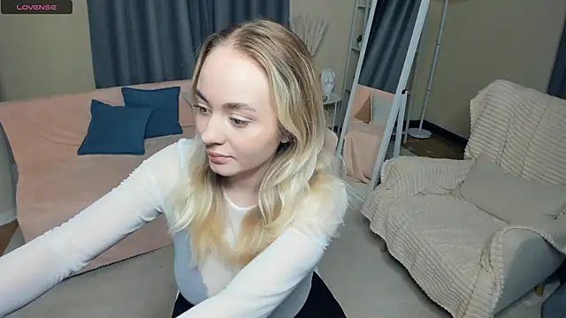 AnitaPage naked stripping on cam for live sex video chat