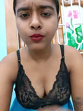 Hotty_notty_kitty naked stripping on cam for live sex video chat